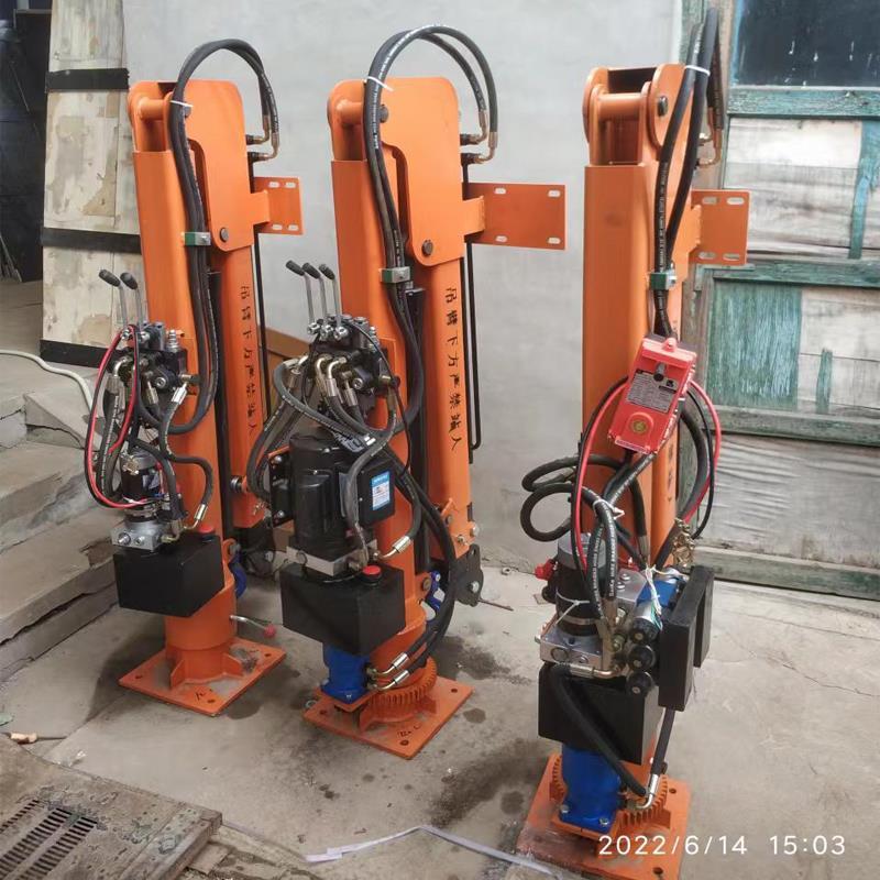 溪湖镇重汽蓝牌随车吊 3.2吨 国六动力强 液压驱动 农用自卸起重机